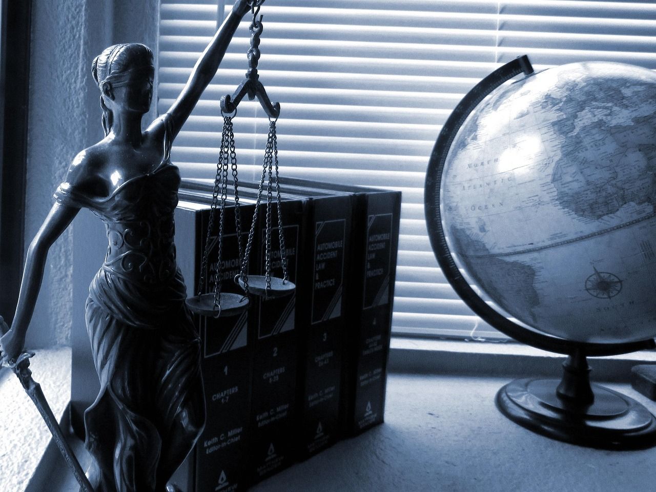 découvrez le cabinet duplomb law, spécialisé en droit des affaires et accompagnement juridique personnalisé pour entreprises et particuliers. expertise, conseils et solutions sur-mesure à votre service.