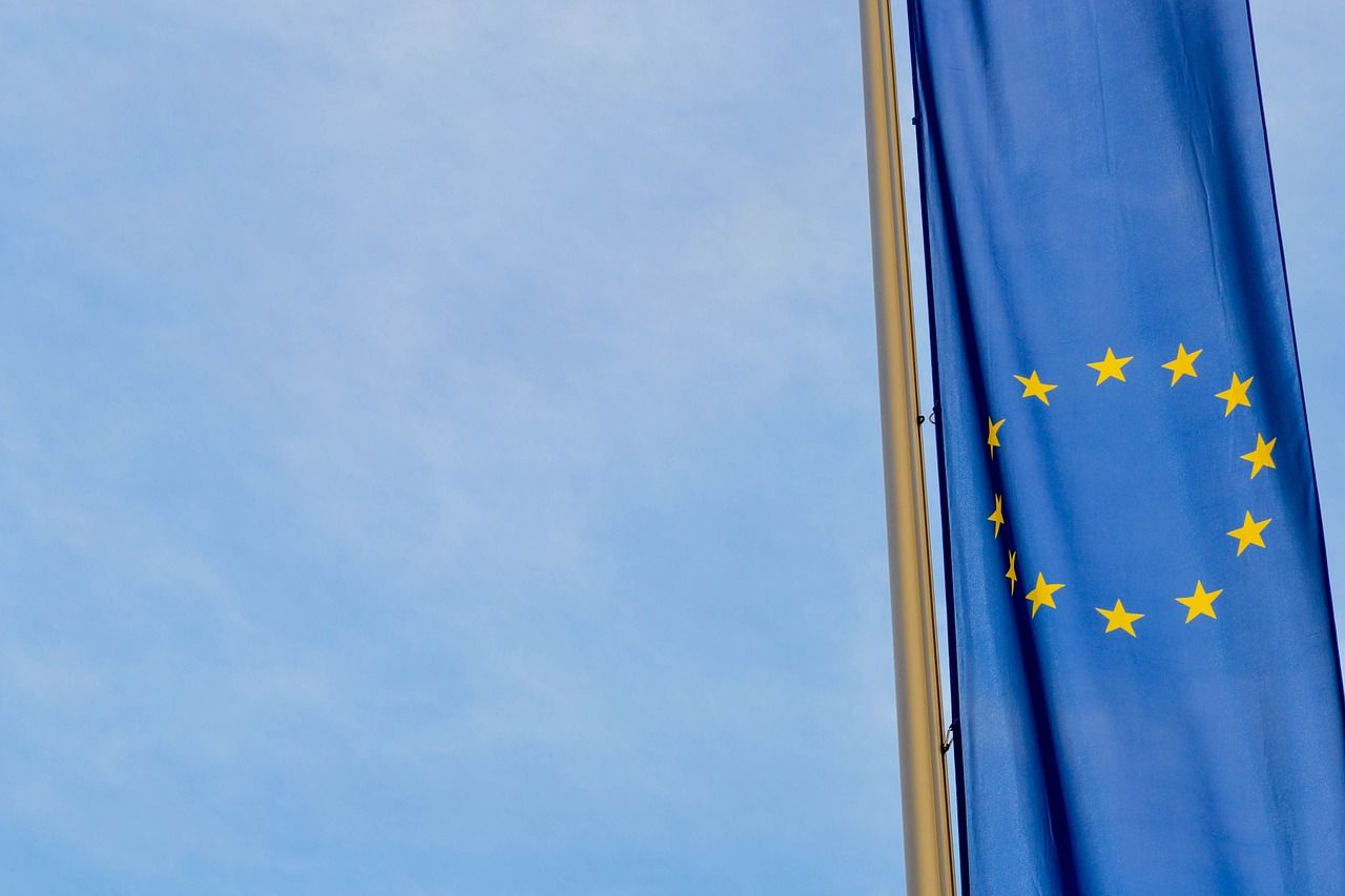 découvrez les initiatives européennes qui façonnent l'avenir de notre continent. d'une intégration économique à des projets environnementaux ambitieux, explorez les actions innovantes visant à renforcer la solidarité et la coopération entre les états membres.