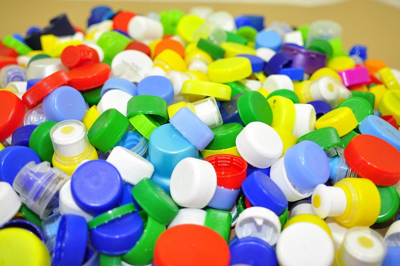 découvrez des solutions innovantes et des stratégies efficaces pour réduire l'utilisation du plastique dans votre quotidien. engagez-vous pour un avenir durable en découvrant des alternatives écologiques et en adoptant des pratiques responsables.